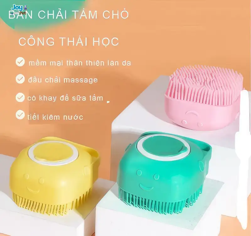Vì sao nên mua bàn chải tắm chó tại JoyPet?
